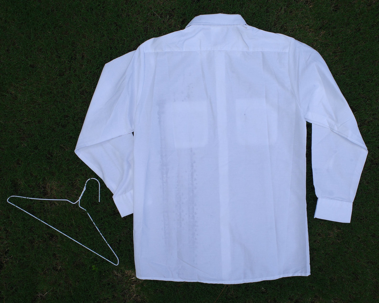 Gravel Tuxedo Shirt / White with green tiger label - Medium