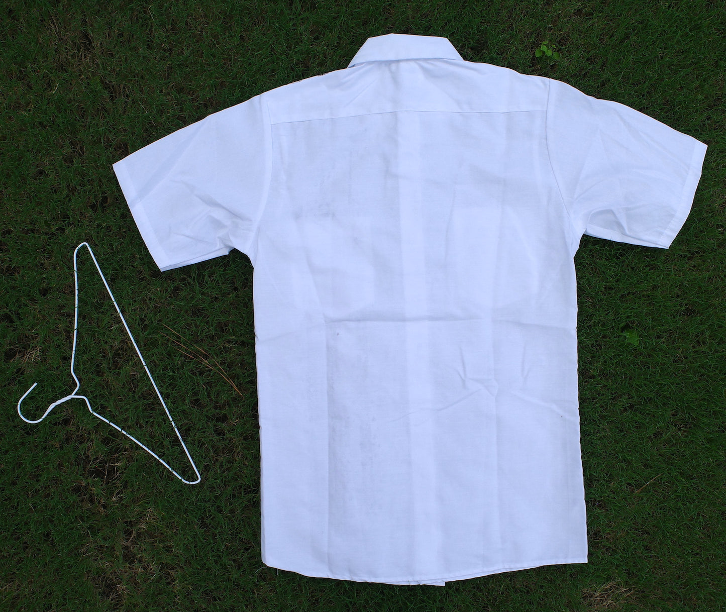 Gravel Tuxedo Shirt / White with green tiger label - Small