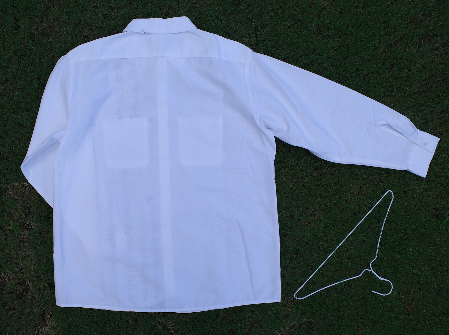 Gravel Tuxedo Shirt / White with black label - XL