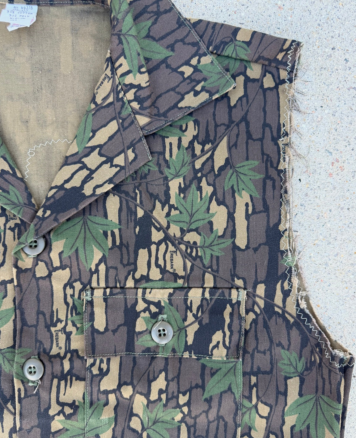 Leafwave Fray-away vest / Medium