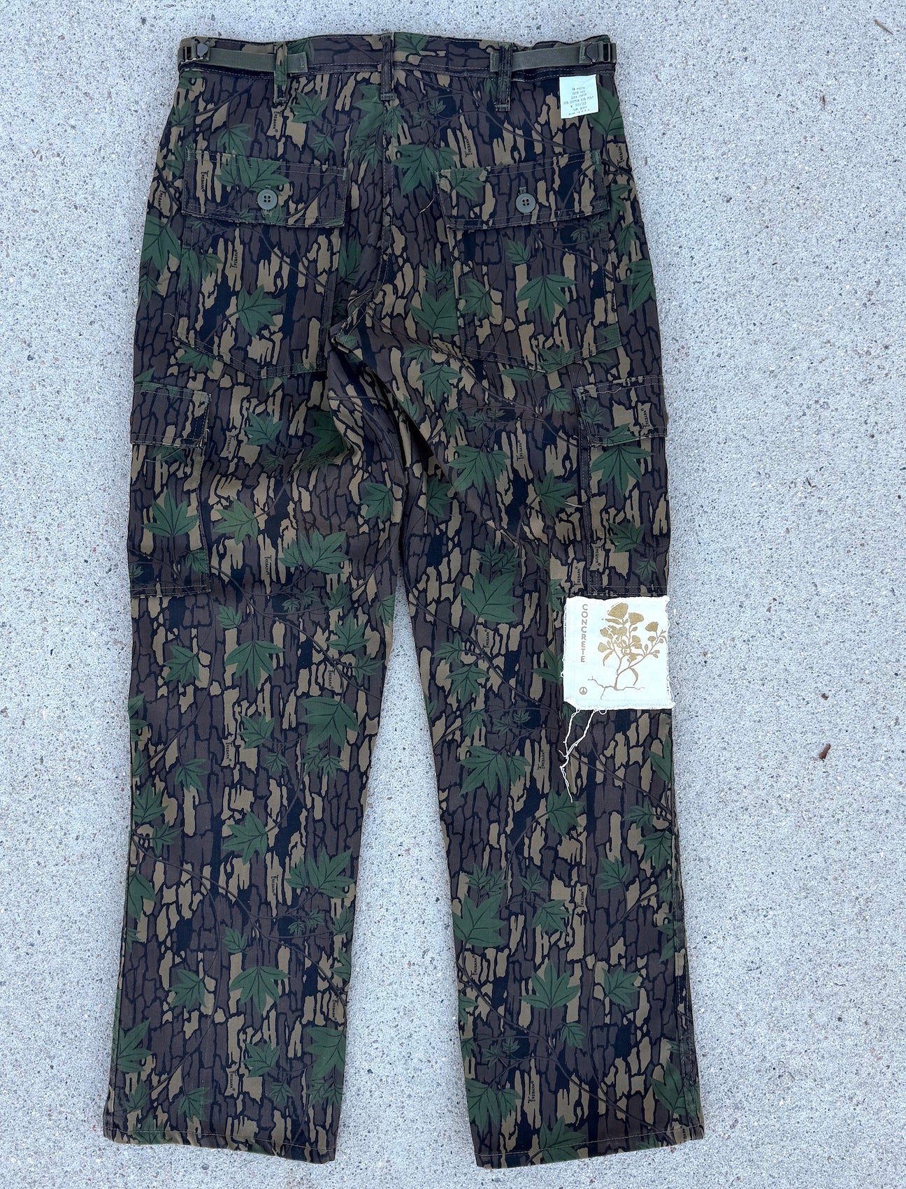 6-Pocket Leafwave pant / multiple sizes