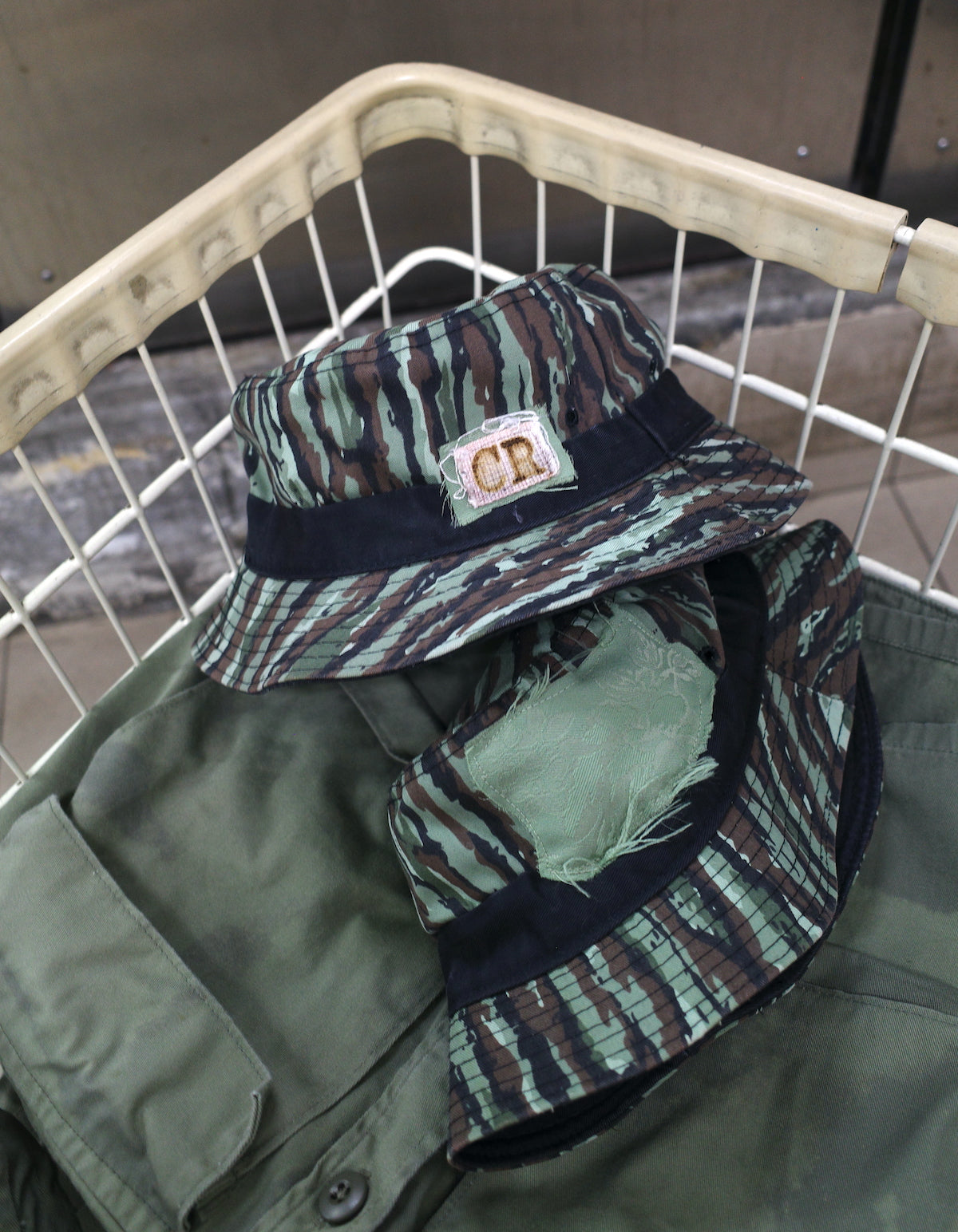 CR Bucket / Sage & Mint