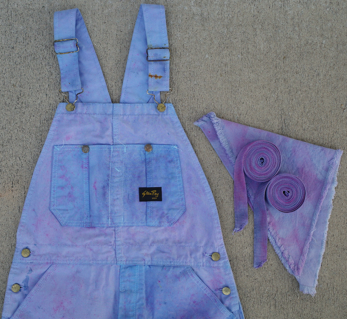 Vintage overall / gummy clusters - 32 waist