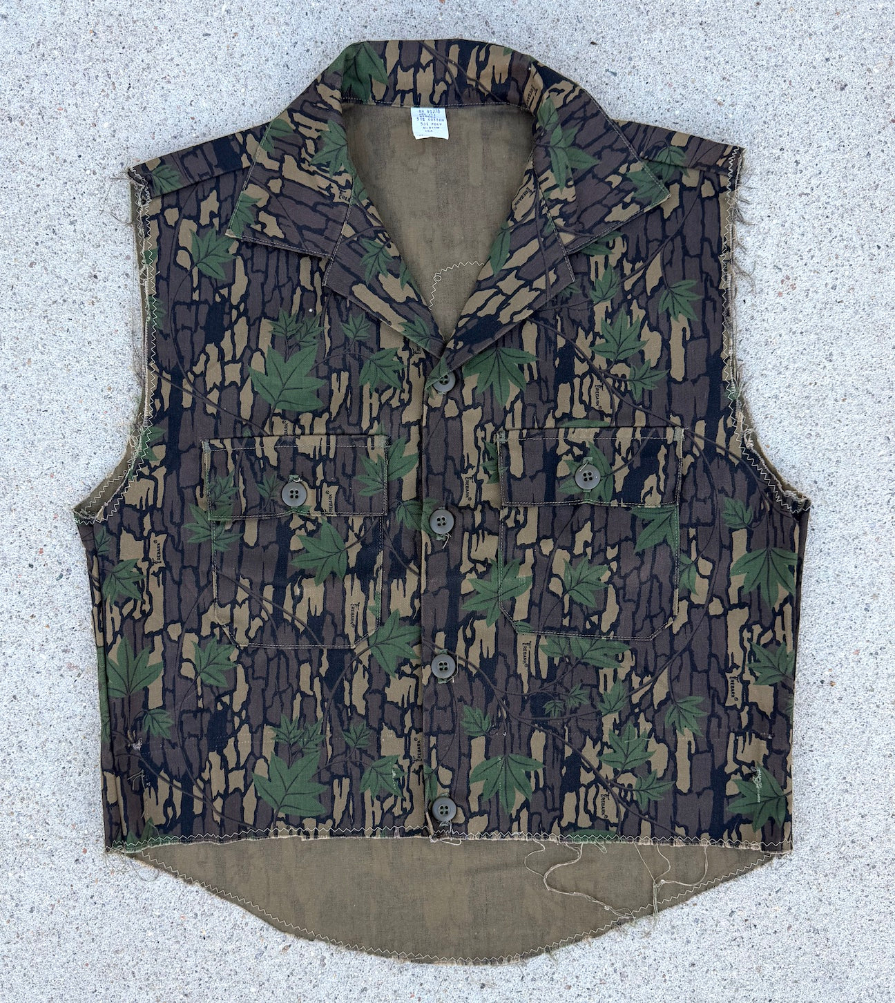 Leafwave Fray-away vest / Medium