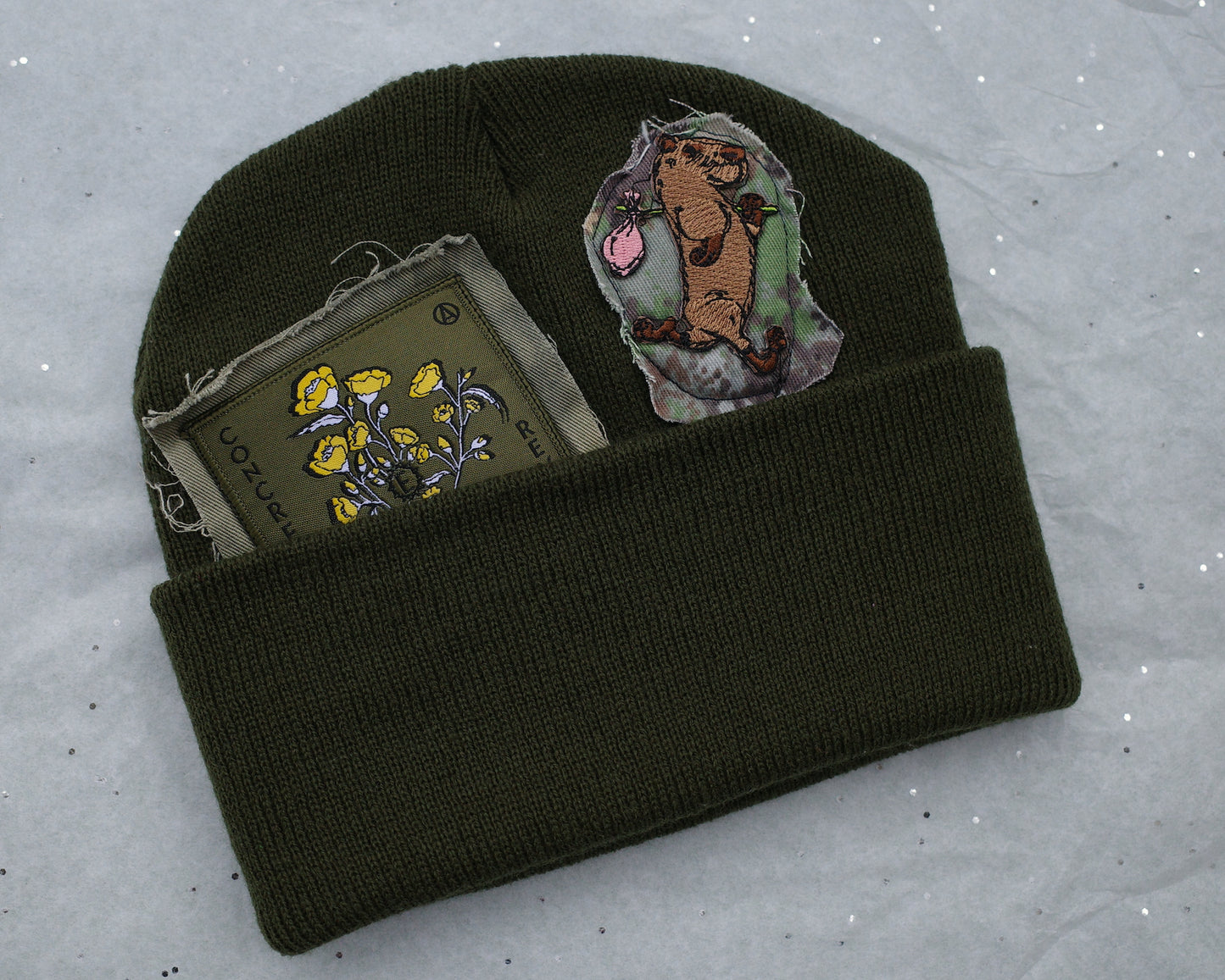 Lugs Not Drugs / Multi-patch beanie "Olive"