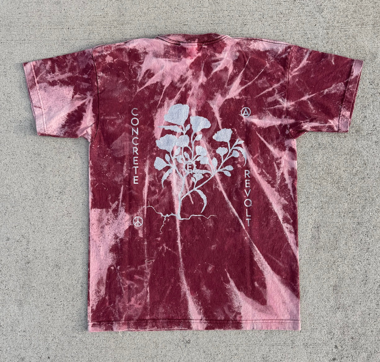 Red moon tee / large