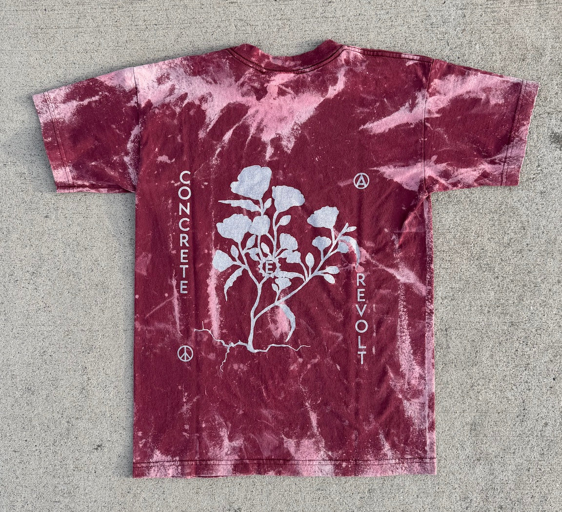 Red moon tee / medium