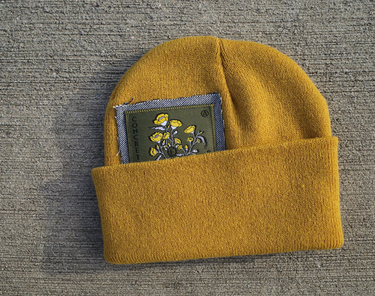 Peek-a-boo knit / Wheat