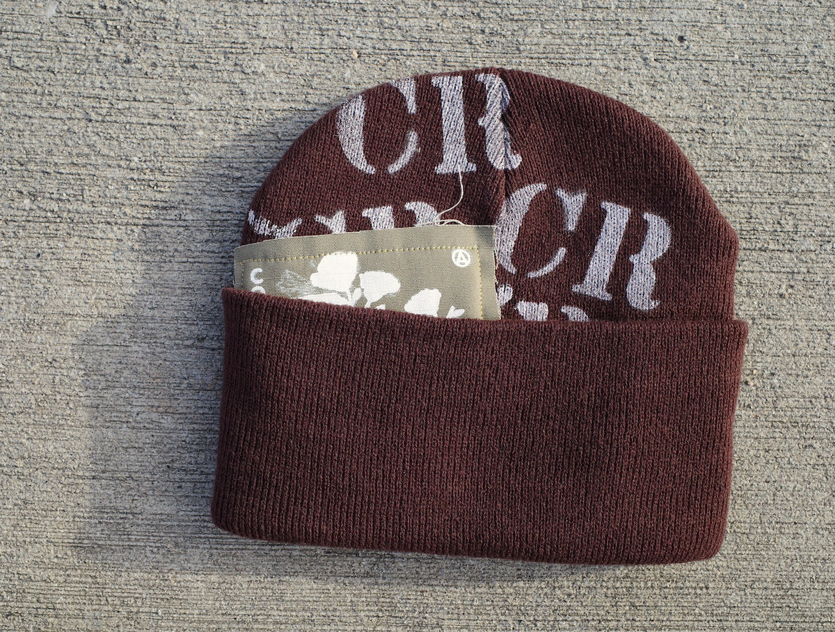 Stencil knit hat - Chocolate